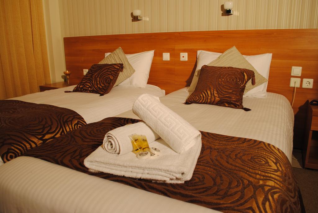 Hotel Ideal Pire Dış mekan fotoğraf